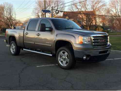 2012 GMC Sierra 2500 HD - DIESEL 6. 6L Duramax - 4x4 - Z71 - CREW CAB