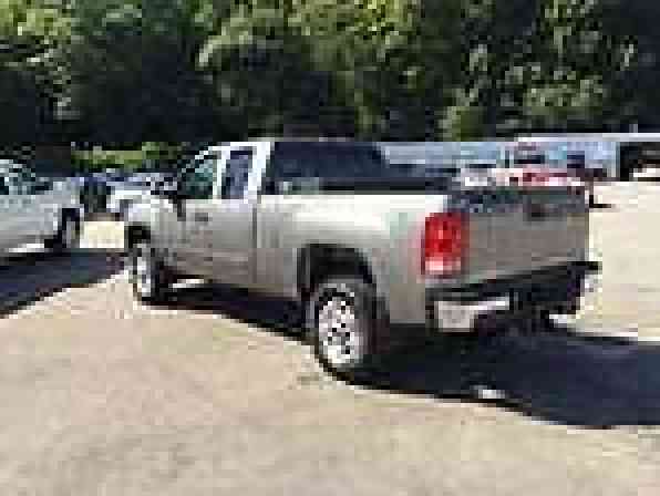 GMC Sierra 2500 (2013)