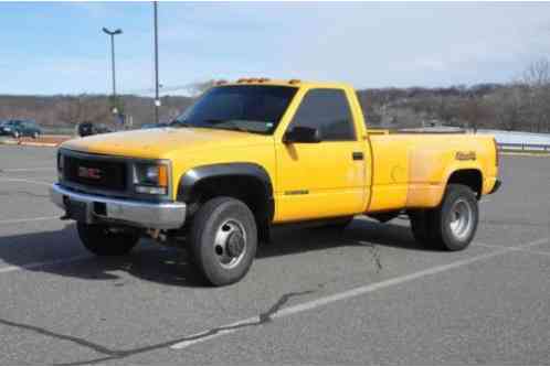 1995 GMC Sierra 3500 SL 4X4 Dually 6. 5L 8 Ft. Bed