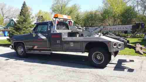 GMC Sierra 3500 Tow truck (1989)