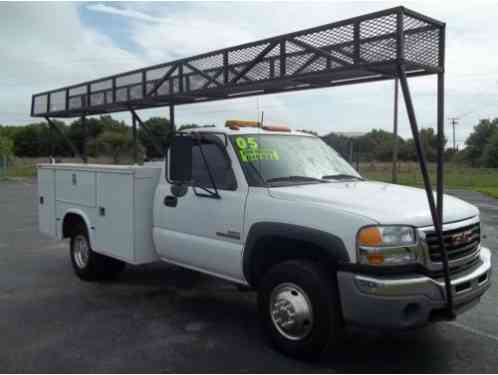 GMC Sierra 3500 UTILITY BED REG. (2005)