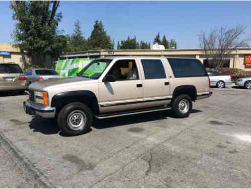 GMC Suburban No Reserve 100K Miles (1993)