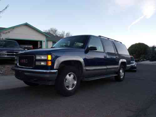 GMC Suburban (1999)