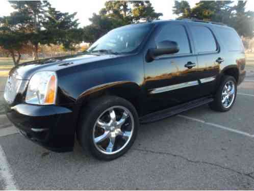 GMC Yukon 4 DOOR (2008)