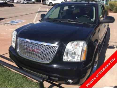 GMC Yukon Denali (2007)