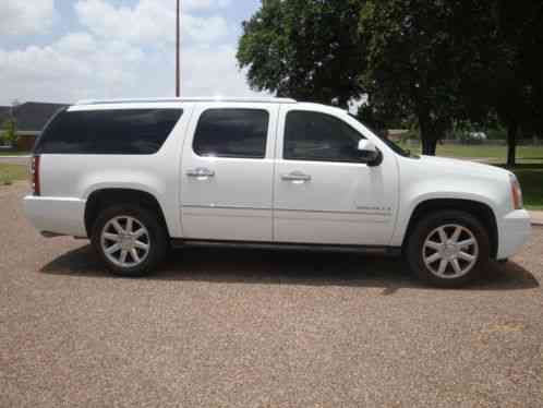 GMC Yukon XL (2009)