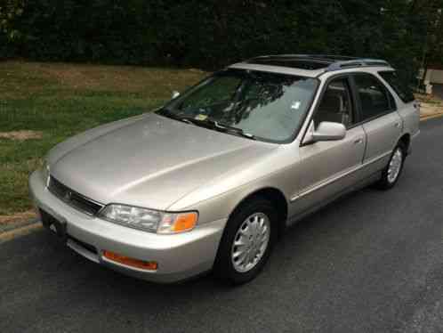 Honda Accord 111000 Miles, EX, RARE (1996)