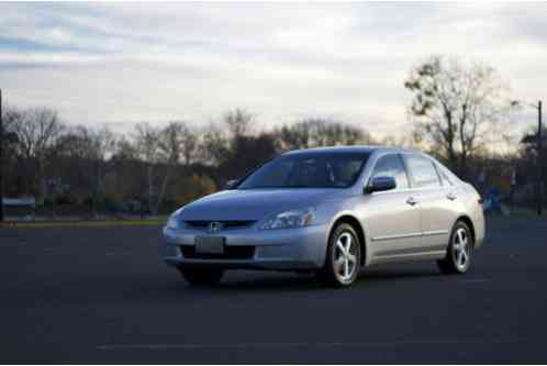 Honda Accord EX (2004)