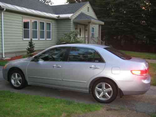 Honda Accord EX (2004)