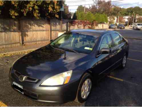 Honda Accord lx (2005)