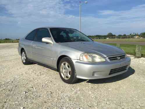 Honda Civic EX Coupe Automatic (2000)