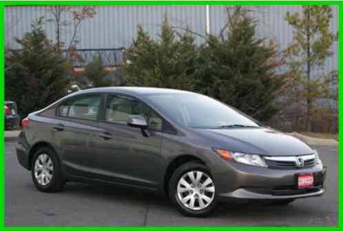 Honda Civic LX (2012)