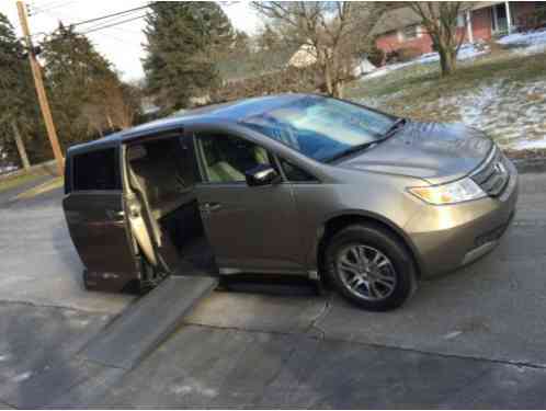 Honda Odyssey EX-L (2012)