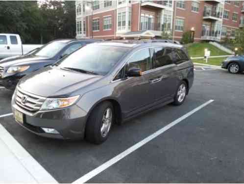 Honda Odyssey TOURING (2012)