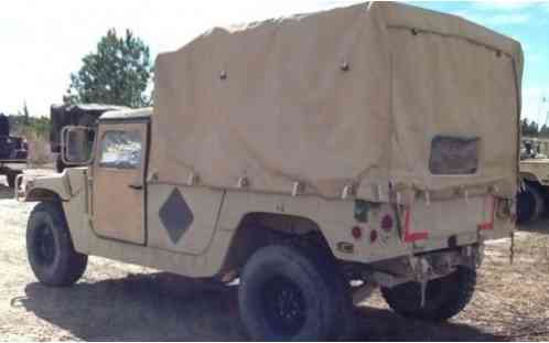 Hummer H1 AM General M998 Humvee