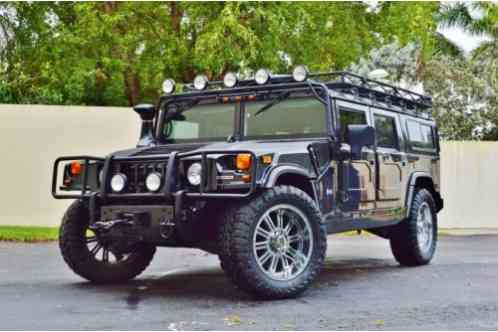 Hummer H1 DURAMAX 6. 6 LITER TURBO (2006)