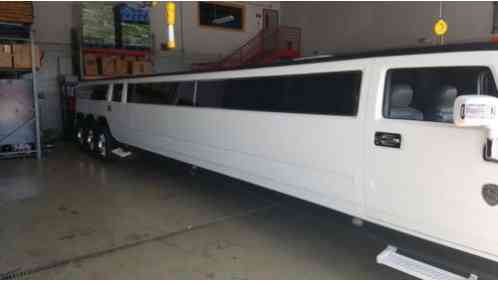 2004 Hummer H2 Super Stretch Limousine