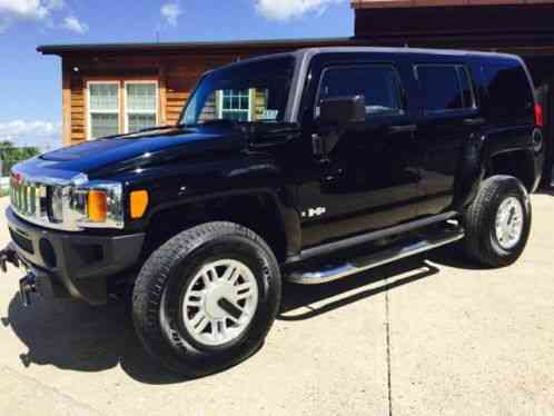 Hummer H3 Base SUV 4-Door Automatic (2006)