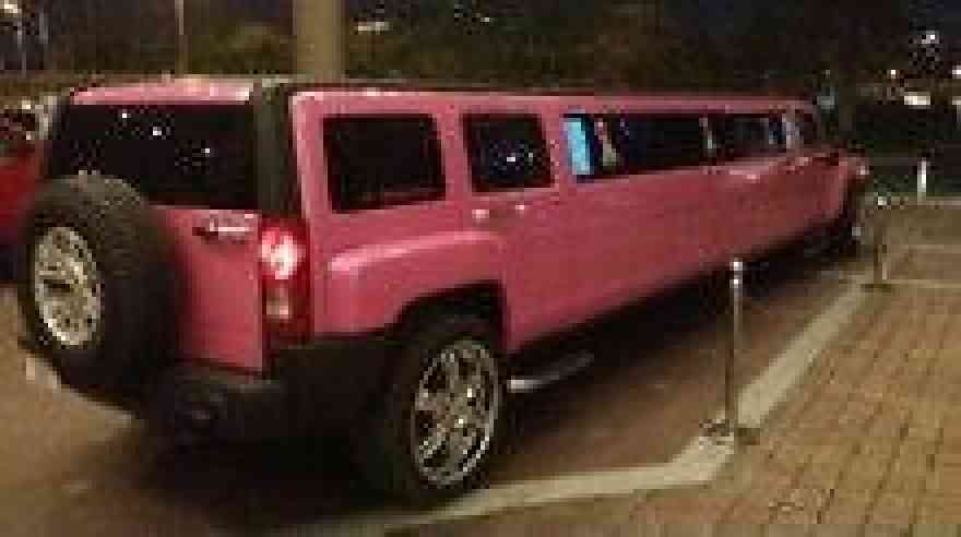 Hummer H3 Limousine (2006)