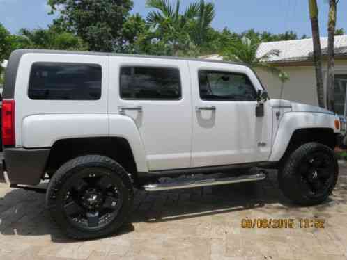 Hummer H3 (2009)