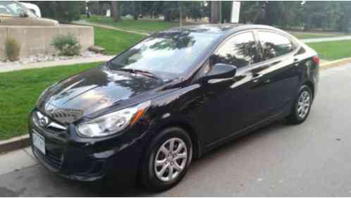 2012 Hyundai Accent GLS