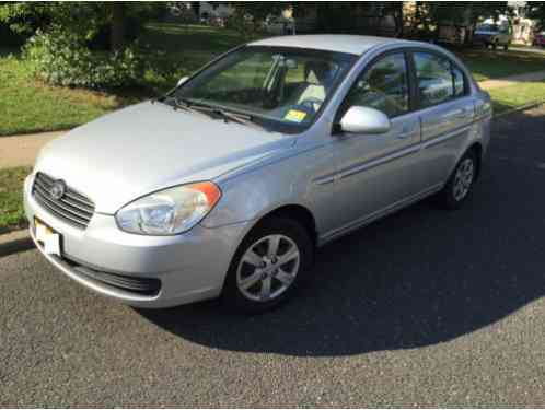 Hyundai Accent (2009)