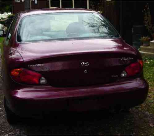 2000 Hyundai Elantra GLS