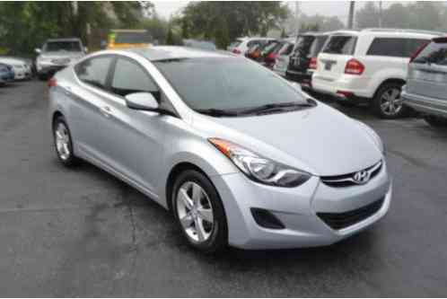 Hyundai Elantra GLS 4dr Sedan (2013)