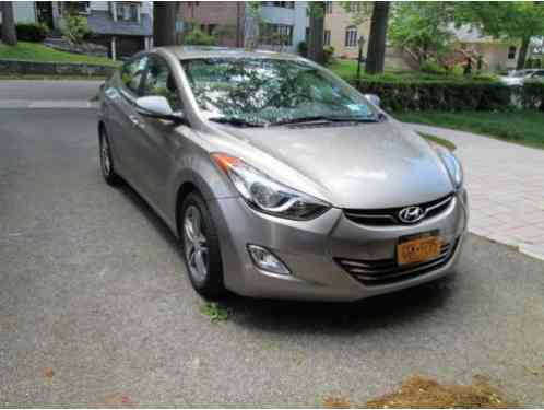 Hyundai Elantra (2013)