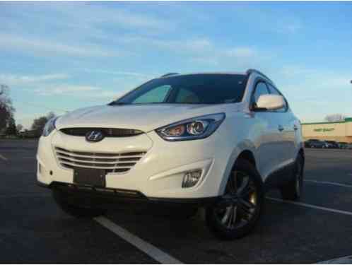 Hyundai Tucson HEATED LEATHER (2015)