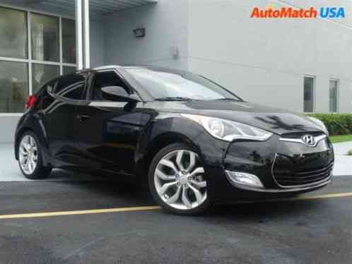 Hyundai Veloster w/Black Int (2013)