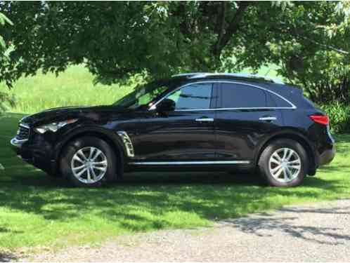 INFINITI FX35 2011