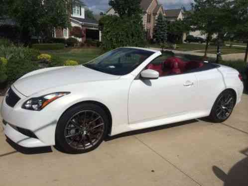 Infiniti G IPL HARDTOP CONVERTIBLE (2013)