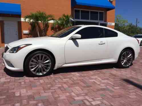 Infiniti G37 Sport (2011)