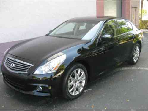 Infiniti G37 (2013)