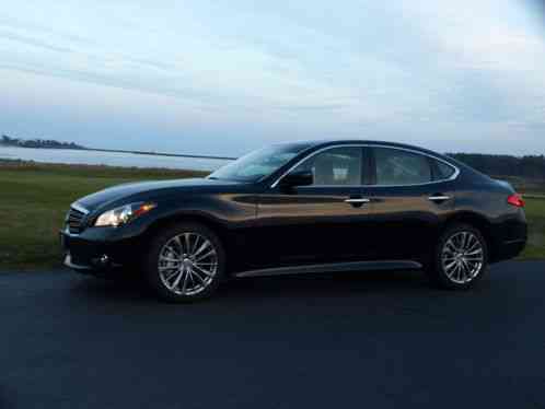 Infiniti M 56X AWD DELUXE (2011)