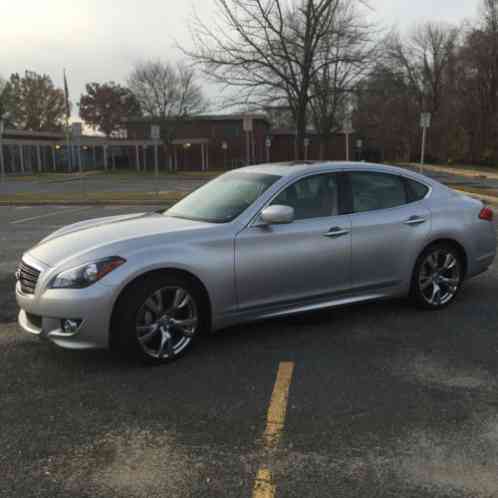 Infiniti M S (2012)