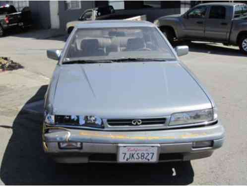 1991 Infiniti M30