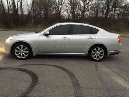 Infiniti M35 (2006)