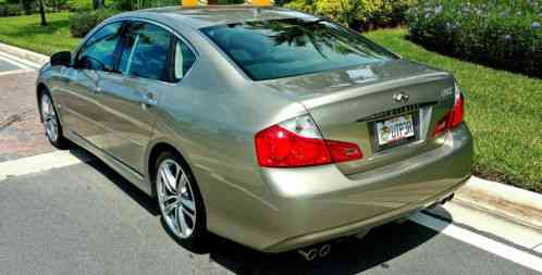 Infiniti M35 35S (2009)