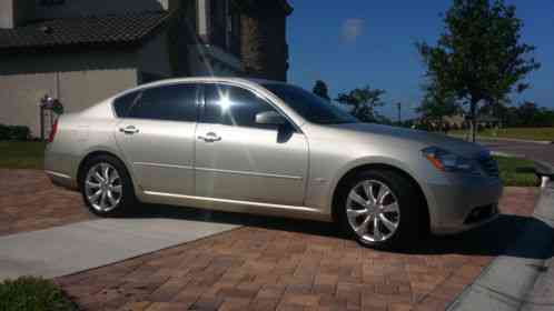 Infiniti M35 m 35 (2006)