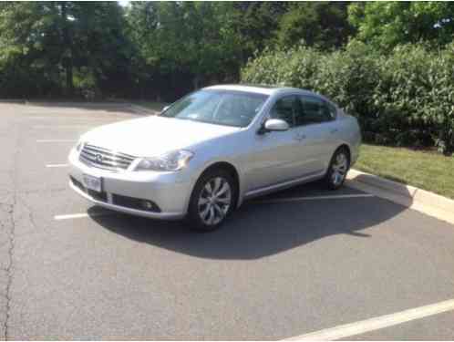 Infiniti M35 (2006)