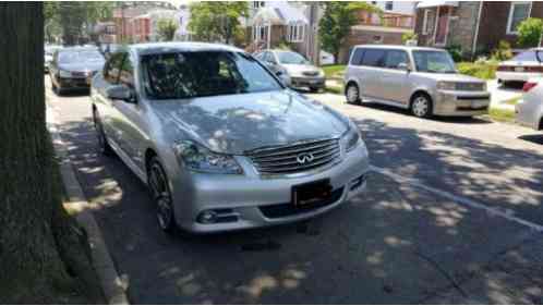 2010 Infiniti M35