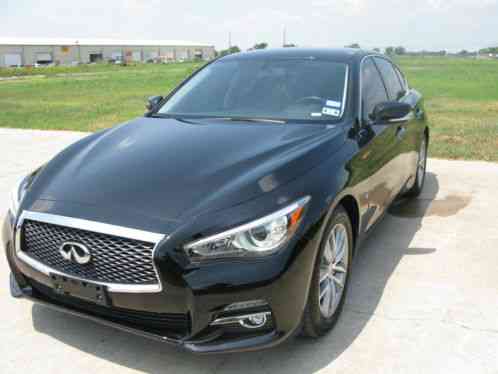 Infiniti Q50 (2015)