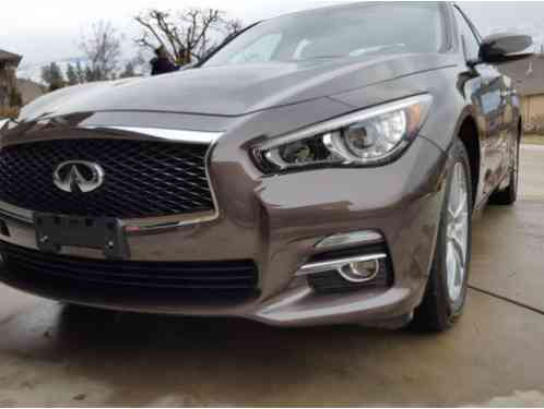 Infiniti: Q50 Premium