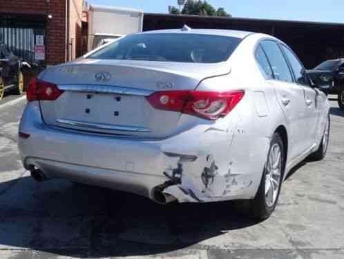 Infiniti Q50 Premium (2014)