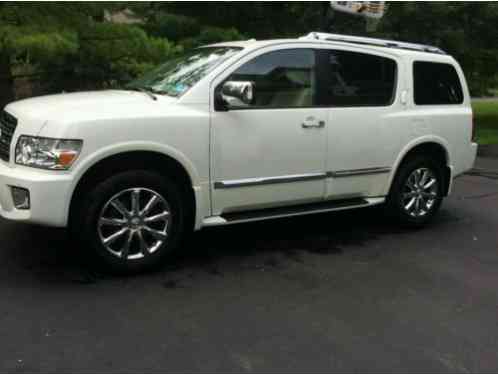 Infiniti QX56 (2010)