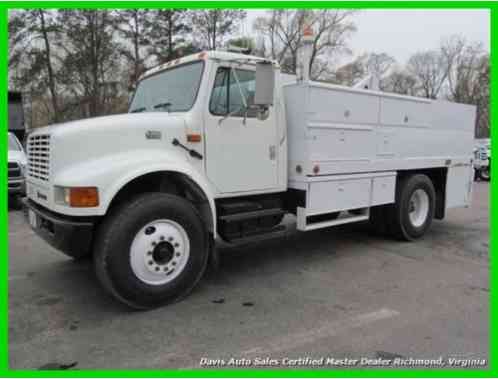 2001 International Harvester 4700 Pickup Truck