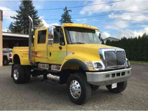 International Harvester: CXT Crew Cab