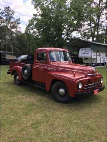 1952 International Harvester L-112